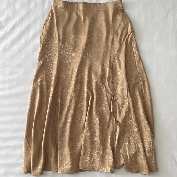 NWT Pull-On Satin Skirt with Front Slit - Picture 1 of 5
